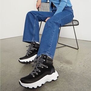 Revolve SOREL Columbia Kinetic Breakthru Conquest Boots NWOT